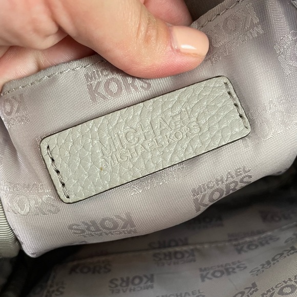 💕Michael Kors Abbey Studded Grey Pebble Leather Mini Backpack - Picture 11 of 12